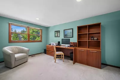 3220 N Volz Drive W, Arlington Heights, IL 60004 - Photo 20