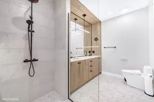 2321 W Belden Ave, Chicago, IL 60647 - Photo 30