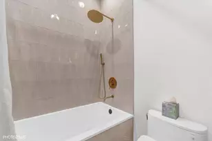 2321 W Belden Ave, Chicago, IL 60647 - Photo 32