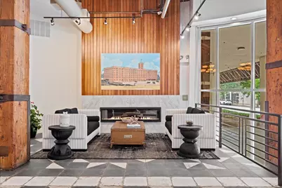 360 W Illinois Street #4E, Chicago, IL 60654 - Photo 2
