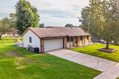 303 Hough Drive, Machesney Park, IL 61115 - Photo 2