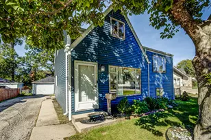 754 S York St, Elmhurst, IL 60126 - Photo 2