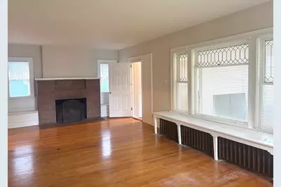 322 College Avenue #2, Dekalb, IL 60115 - Photo 4