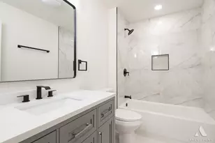 11226 S Deerpath Ln, Palos Hills, IL 60465 - Photo 26
