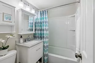 1233 N Lake Shore Dr, Round Lake Beach, IL 60073 - Photo 12