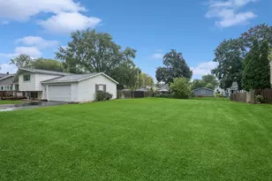 1233 N Lake Shore Dr, Round Lake Beach, IL 60073 - Photo 2
