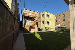 2449 N Ridgeway Ave, Chicago, IL 60647 - Photo 14