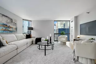 70 W Huron St, Chicago, IL 60654 - Photo 4