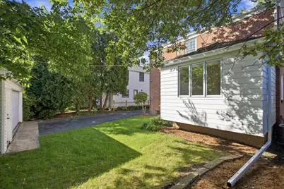 2107 Lincolnwood Drive, Evanston, IL 60201 - Photo 20