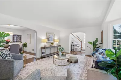 2107 Lincolnwood Drive, Evanston, IL 60201 - Photo 6