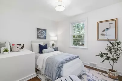 2107 Lincolnwood Drive, Evanston, IL 60201 - Photo 16