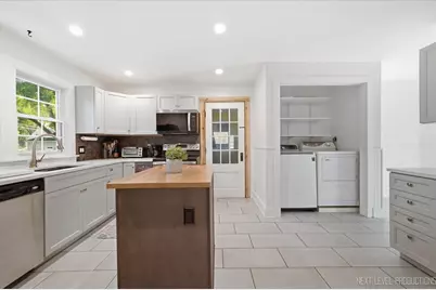 530 E Wilson Street, Batavia, IL 60510 - Photo 12