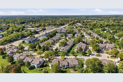 1243 Ranch View Court, Buffalo Grove, IL 60089 - Photo 32