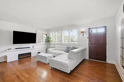 2037 E Touhy Avenue, Des Plaines, IL 60018 - Photo 2