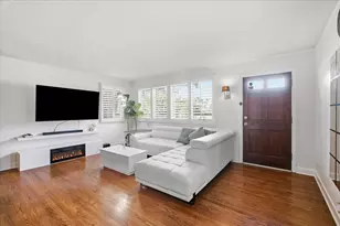 2037 E Touhy Ave, Des Plaines, IL 60018 - Photo 2