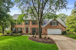 1143 Stuart Ct, Naperville, IL 60540 - Photo 4