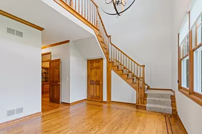 390 Grandview Avenue, Glen Ellyn, IL 60137 - Photo 6