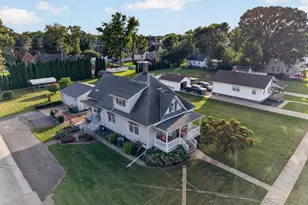 1211 E Broadway St, Streator, IL 61364 - Photo 1