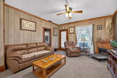 1211 E Broadway Street, Streator, IL 61364 - Photo 4