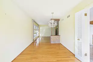 7307 N Karlov Ave, Lincolnwood, IL 60712 - Photo 12
