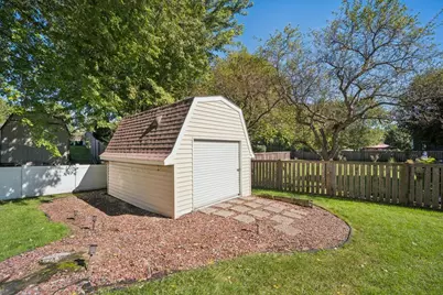 1185 S Appletree Lane, Bartlett, IL 60103 - Photo 20
