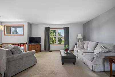 1185 S Appletree Lane, Bartlett, IL 60103 - Photo 2