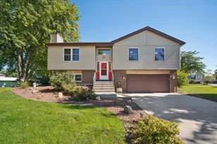 1185 S Apple Tree Ln, Bartlett, IL 60103 - Photo 1