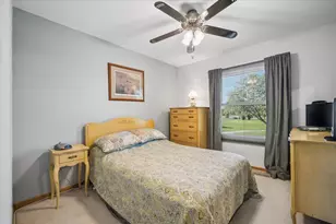 1185 S Apple Tree Ln, Bartlett, IL 60103 - Photo 10
