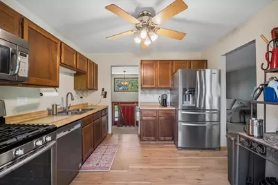 1185 S Appletree Lane, Bartlett, IL 60103 - Photo 6