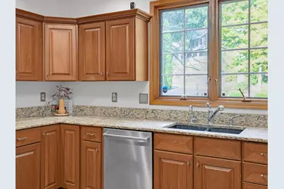 5131 Regents Park Road, Rockford, IL 61107 - Photo 10