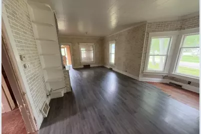 103 S Chicago Avenue, Ladd, IL 61329 - Photo 4