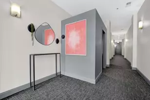 23 N Green St, Chicago, IL 60607 - Photo 2