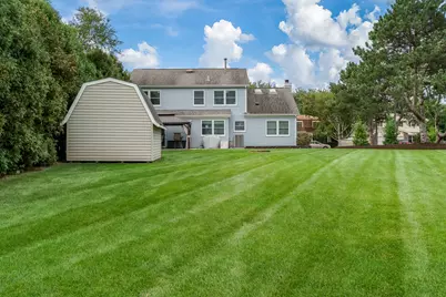 881 Willowbrook Drive, Wheeling, IL 60090 - Photo 12