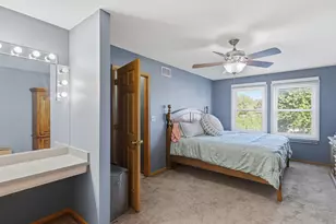 426 Badger Ln, Oswego, IL 60543 - Photo 12