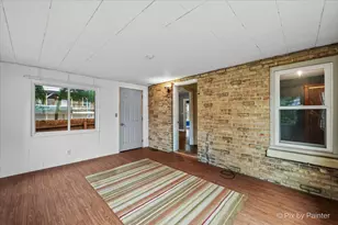 283 S Aldine St, Elgin, IL 60123 - Photo 8