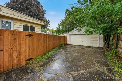 283 S Aldine Avenue, Elgin, IL 60123 - Photo 22