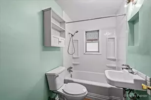 283 S Aldine St, Elgin, IL 60123 - Photo 4