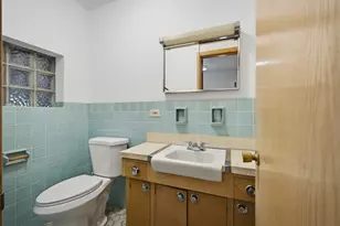 8001 W Balmoral Ave, Chicago, IL 60656 - Photo 14