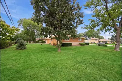 8001 W Balmoral Avenue, Chicago, IL 60656 - Photo 18