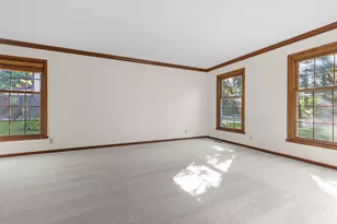 4988 Solitude Dr, Rockford, IL 61114 - Photo 4