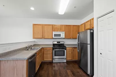 1690 Buckingham Drive, Des Plaines, IL 60018 - Photo 6