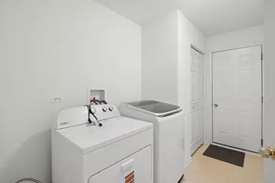 1690 Buckingham Drive, Des Plaines, IL 60018 - Photo 14