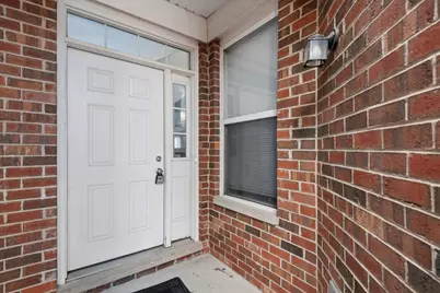 1690 Buckingham Drive, Des Plaines, IL 60018 - Photo 2