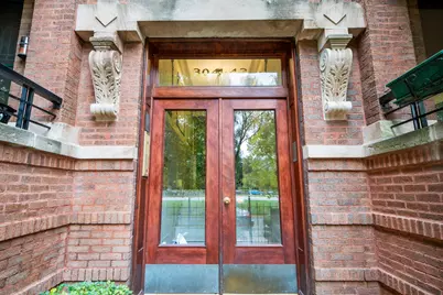 3043 W Logan Boulevard #1W, Chicago, IL 60647 - Photo 2