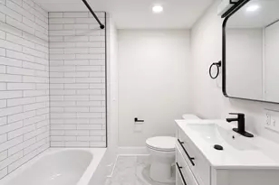4347 W Irving Park Rd, Chicago, IL 60641 - Photo 8