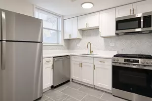 4347 W Irving Park Rd, Chicago, IL 60641 - Photo 2