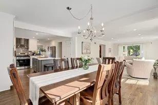 832 Sherwood Rd, La Grange Park, IL 60526 - Photo 10