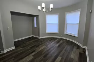 4749 S Prairie Ave, Chicago, IL 60615 - Photo 8