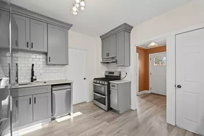2835 S Farrell Street, Chicago, IL 60608 - Photo 8