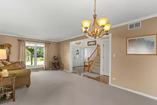 1460 Prairie Crossing Dr, West Chicago, IL 60185 - Photo 8